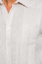 Load image into Gallery viewer, Men's Yarn Dye 100% Linen Guayabera Shirt Short Sleeve 2 Pocket Design
